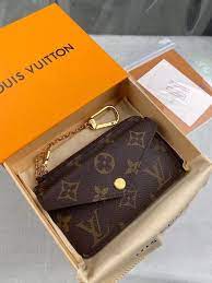 Louis Vuitton Recto Verso Card Holder Black